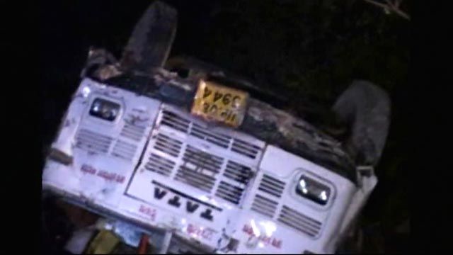 Around the World: Deadly Crash in India