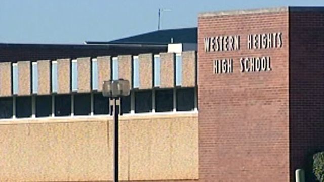 Failing School Districts’ Superintendents Get Raise