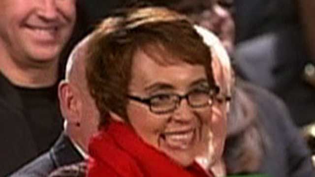 Giffords Attends Vigil 1-Year Later
