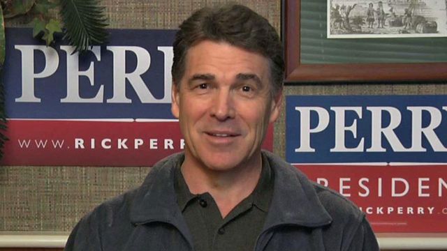 Perry responds to critics from own party on Romney attacks