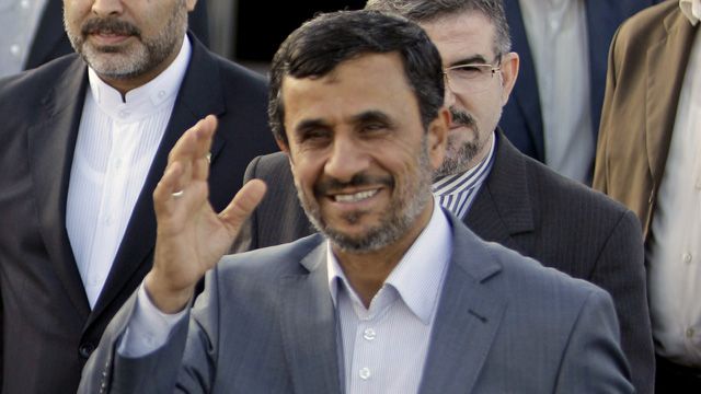 Ahmadinejad visits South America as new sanctions loom