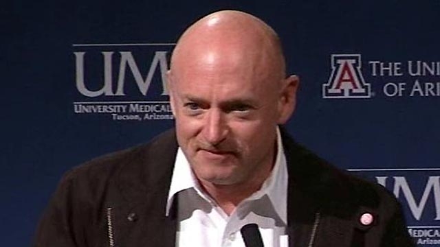 Gabrielle Giffords' Husband Hopeful for Complete Recovery