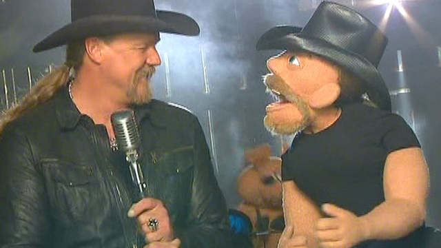 Fox Jams with Trace Adkins' Puppet Band
