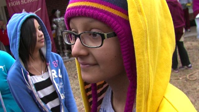 School holds homecoming in sick girl's front yard