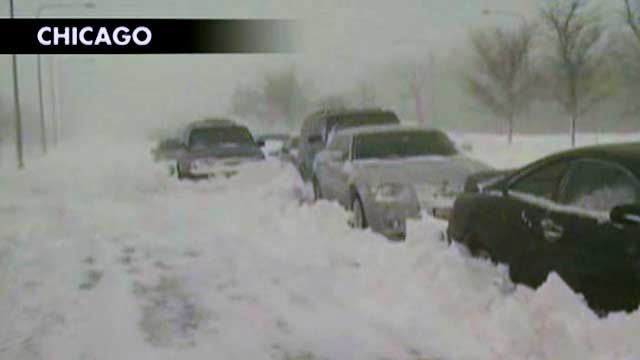 900 Cars Towed from Chicago Highway