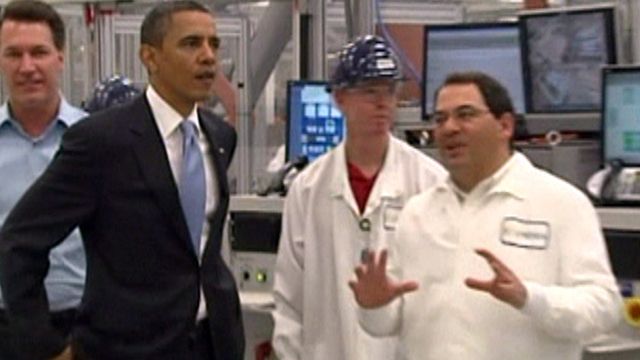 White House dumps 313 pages of Solyndra related documents