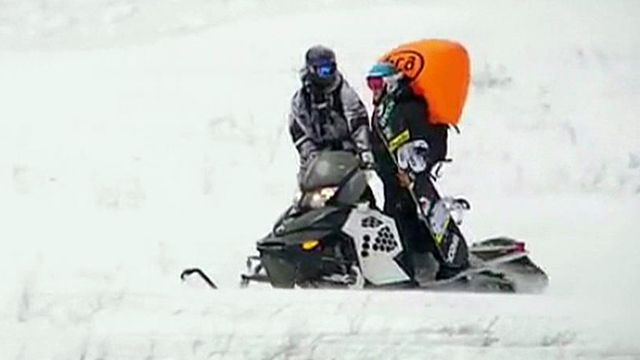 Avalanche airbag saves snowboarder's life
