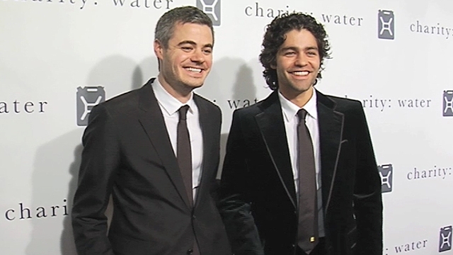 Adrian Grenier Supports Charity: Water