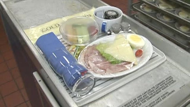 Airline Cuisine Behind the Scenes