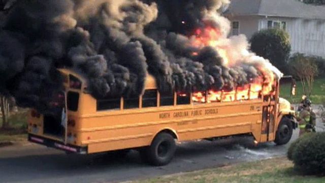 Driver helps kids escape burning bus
