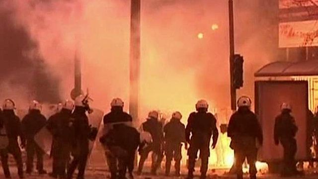 Chaos erupts in Greece after austerity measures pass