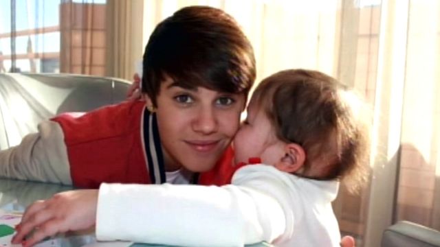 Little girl battling rare cancer meets Justin Bieber