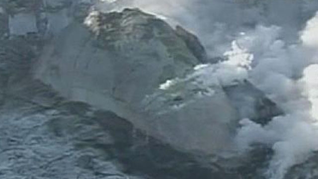 Climber Falls into Mount St. Helens 