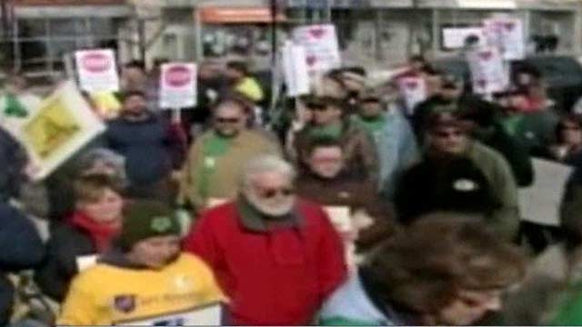 Teachers Call-In Sick to Protest for Higher Pay? 