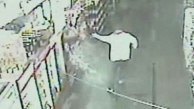Clerk fights back in store shootout caught on tape