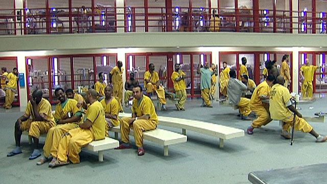 Prisoner exodus continues in California