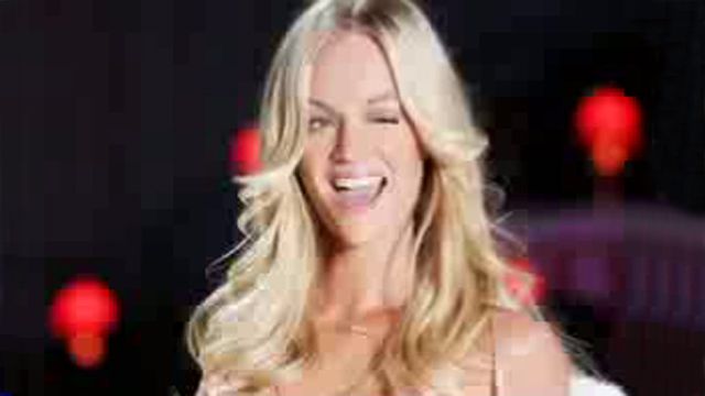 Victoria's Secret angels share dating tips