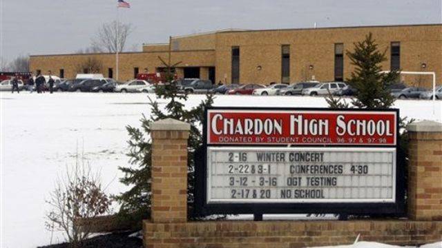 3 students critical following school shooting
