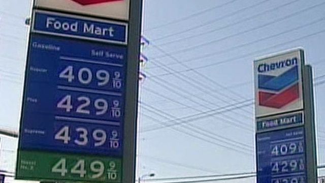 High gas price key issue ahead of Super Tuesday