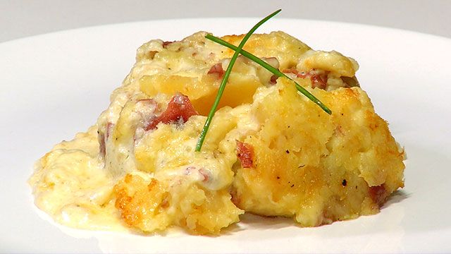 The Cheesiest, Most Delicious Potato Gratin Recipe
