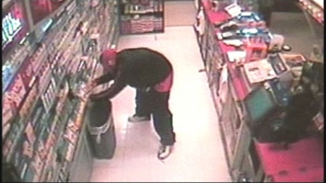Cops Hunt For Droopy Drawers Bandit 
