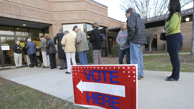 First votes cast in Republican Super Tuesday battle