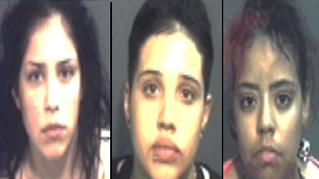 Girl gang robs good Samaritan in Florida