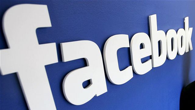School forces student to reveal her Facebook password