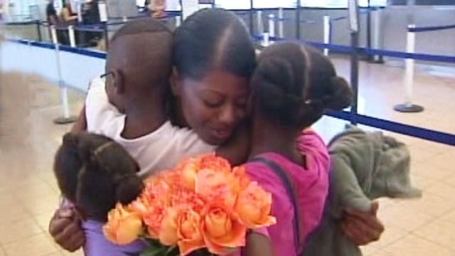 Mother returns home after serving in Afghanistan