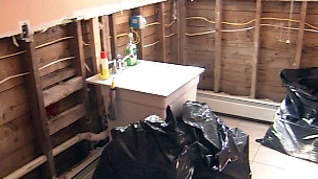 FEMA Inspects Flooded Homes