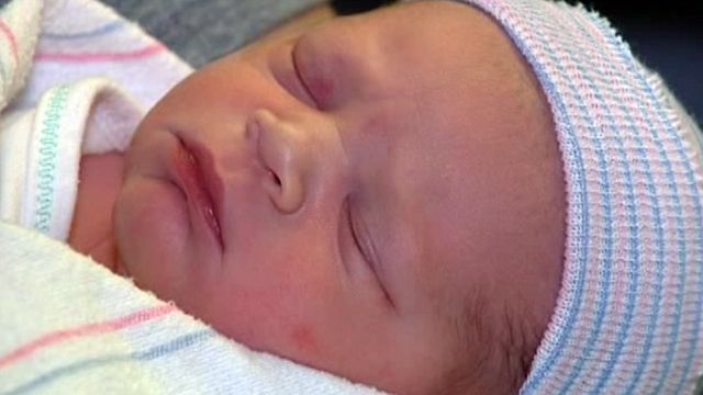 Arizona baby born on freeway