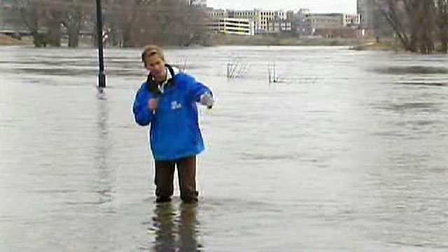 Bracing for Floods in Iowa