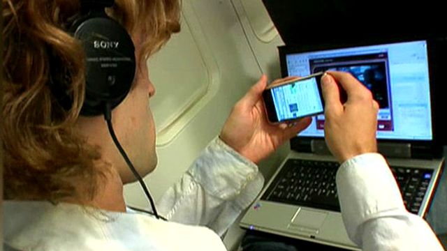 FAA to review electronics ban during takeoff