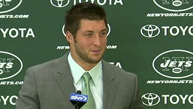Tim Tebow comes to town
