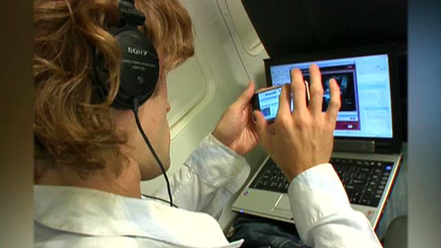 NYC-area airports cracking down on cell phone rules