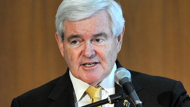 Gingrich lays off third of campaign staff