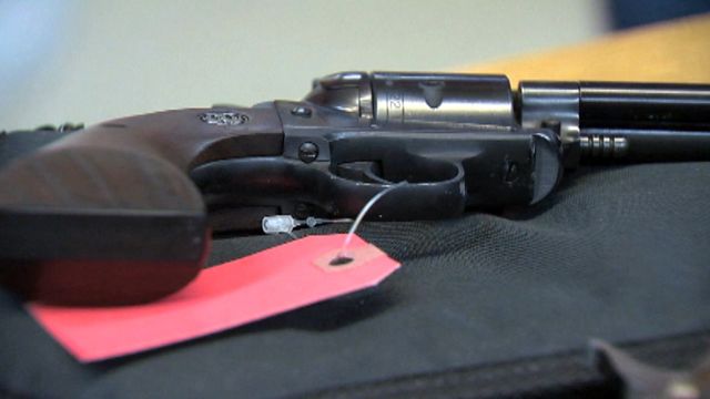 SC lawmakers consider bill to allow guns in restaurants