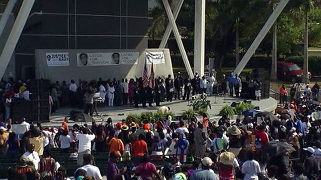 Thousands hold rally for Trayvon Martin in Florida