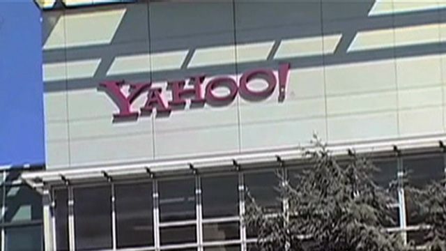 Yahoo to Cut 2000 Jobs