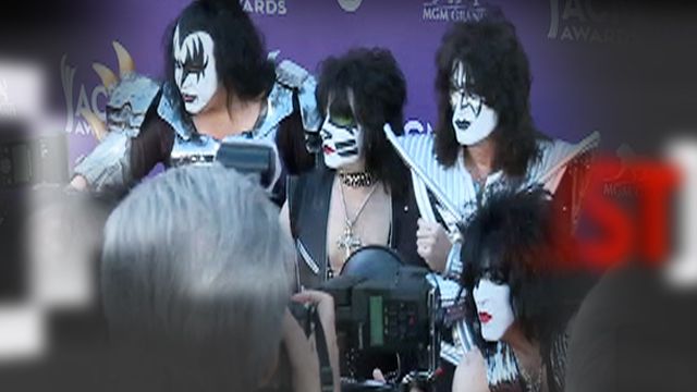 KISS crashes Academy of Country Music Awards red carpet
