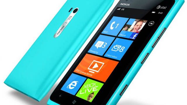 Demo: Nokia Lumia 900 worth its price?