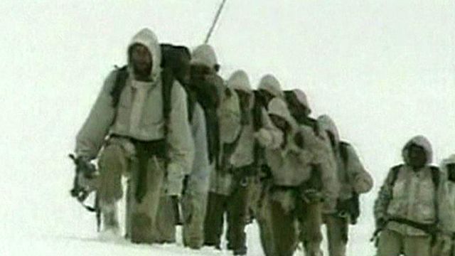 Bodies recovered after avalanche buries Pakistani soldiers