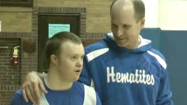 Teen with Down syndrome fights to stay on school hoops team