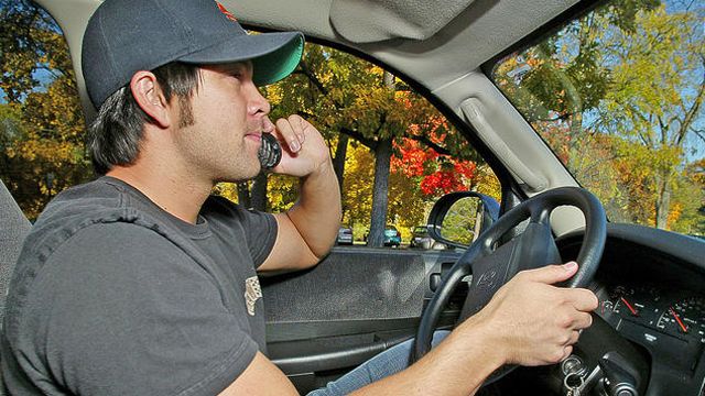 North Carolina town bans all cell phone use while driving