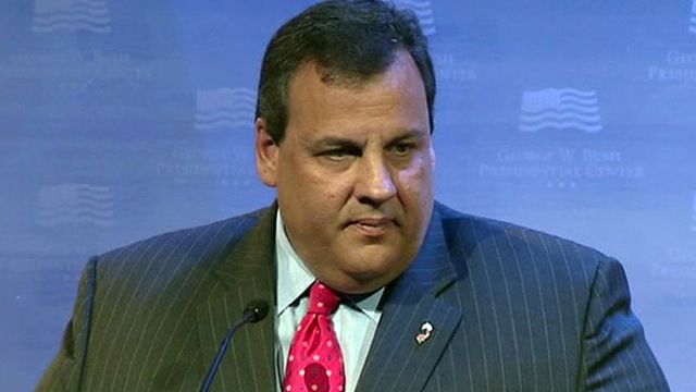 Obama, Christie in war of words over entitlements