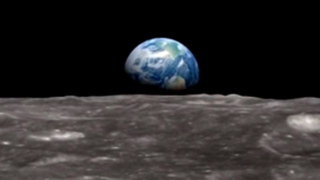 NASA brings 'Earthrise' to everyone
