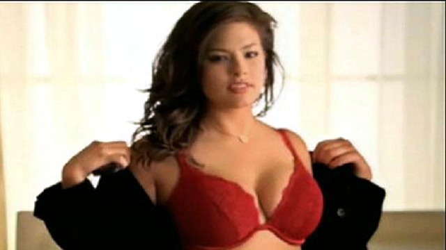 Plus-Size Lingerie Ad Too Hot for TV?