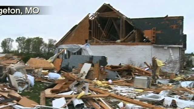 Amazing Images: Missouri Hit by Tornado