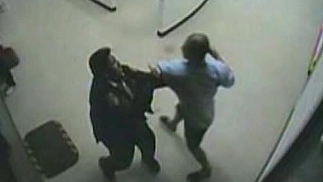 Arizona Inmate Attacks Officer to Stay in Jail