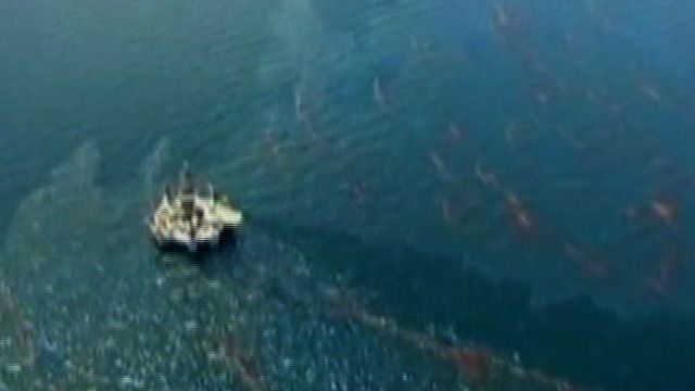 Oil Spill Will Hit Land Friday Evening?